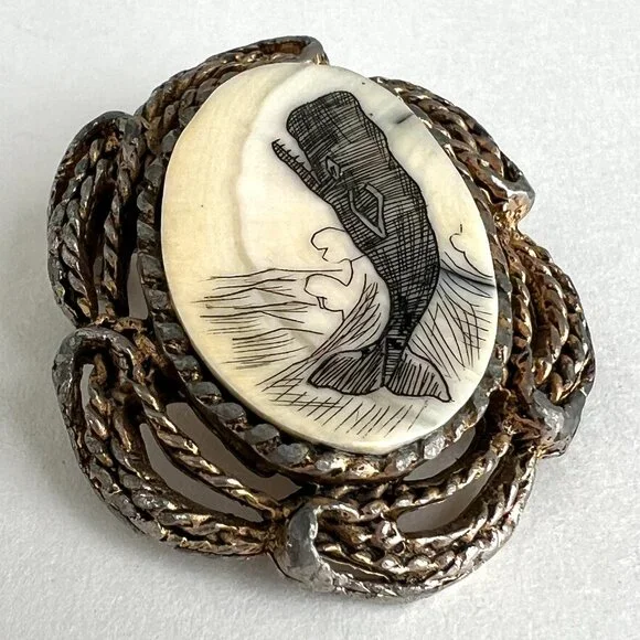 Vintage Scrimshaw Whale Brooch Pin Gold Tone Metal Setting 1.5" - Picture 2 of 4